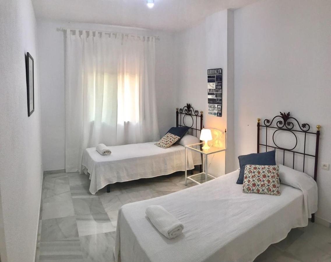 Amazing Apartment For Families Up To 6 Persons Benalmádena Extérieur photo