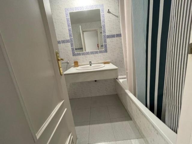 Amazing Apartment For Families Up To 6 Persons Benalmádena Extérieur photo